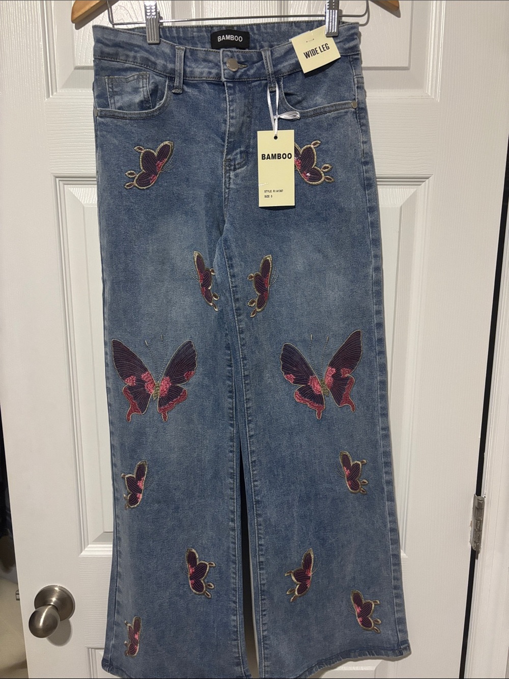 BAMBOO Blue Wide-Leg Jeans with Pink Butterfly Embroidery Y2K